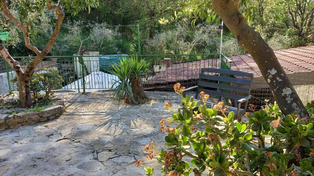 Casa Vacanze Alfano 아셰아 외부 사진